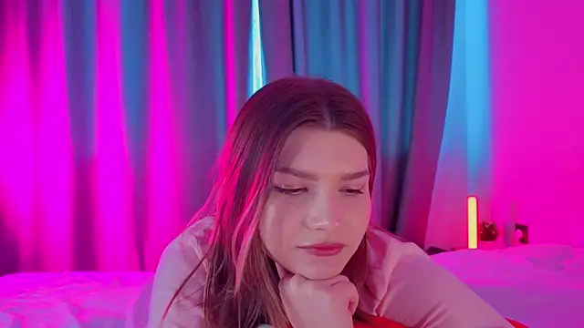 WilmaJohnson online show from February 18, 2026, 7:28 am