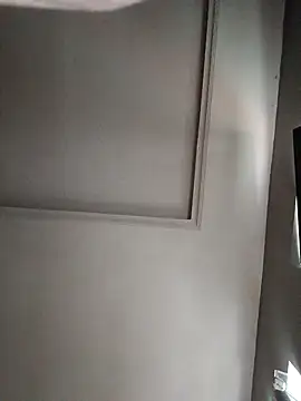 safadinhamoren123 online show from November 3, 2025, 6:11 pm