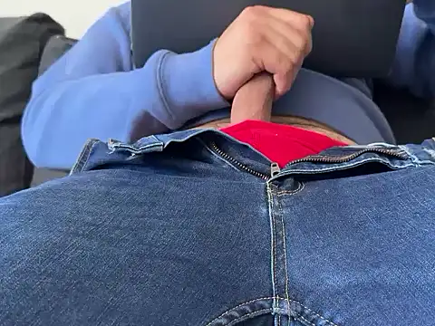 maxdonn29 online show from November 10, 2025, 1:38 pm