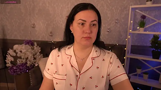 VelvetLuck online show from January 13, 2026, 1:37 pm