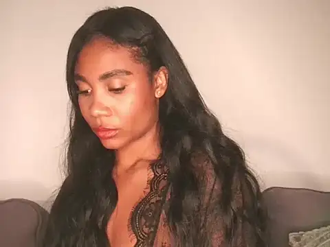 Snapshot of Miss_Benz chatting on May 20, 2026, 9:28 am Miss Benz online show from May 20, 2026, 9:28 am