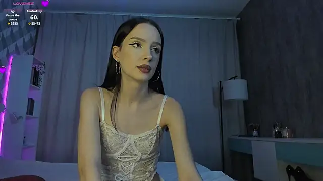 Snapshot of luna_sexy0 chatting on November 10, 2025, 2:33 pm luna sexy0 online show from November 10, 2025, 2:33 pm