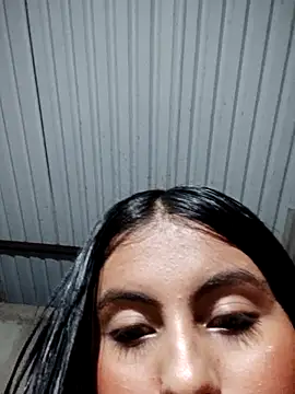 Snapshot of karina_rojas chatting on November 6, 2025, 1:42 am karina rojas online show from November 6, 2025, 1:42 am