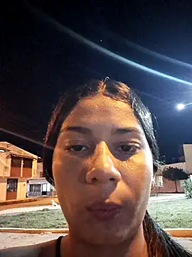 lapicarona18 online show from January 19, 2026, 12:36 am