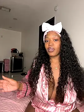 PrincessDreamm online show from November 25, 2025, 12:11 am