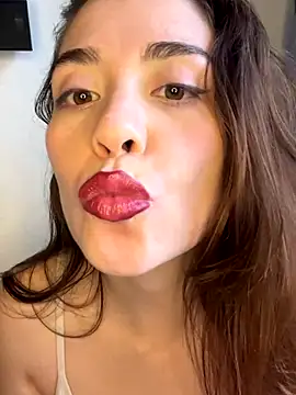 Snapshot of zoe_rss chatting on November 4, 2025, 9:51 pm zoe rss online show from November 4, 2025, 9:51 pm