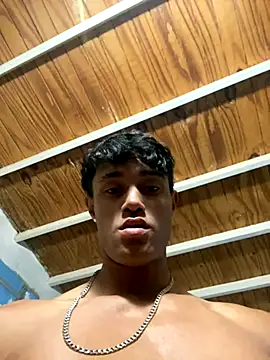 Snapshot of meliodas_23cm chatting on November 27, 2025, 3:40 am meliodas 23cm online show from November 27, 2025, 3:40 am