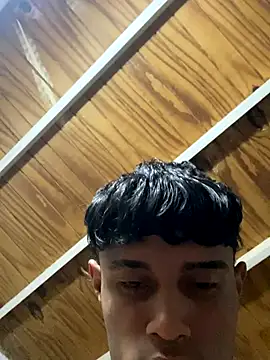 Snapshot of meliodas_23cm chatting on December 1, 2025, 2:56 am meliodas 23cm online show from December 1, 2025, 2:56 am