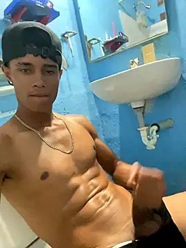 Snapshot of meliodas_23cm chatting on November 28, 2025, 3:50 am meliodas 23cm online show from November 28, 2025, 3:50 am