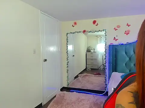 Aurora sky9 online show from January 6, 2026, 8:57 pm