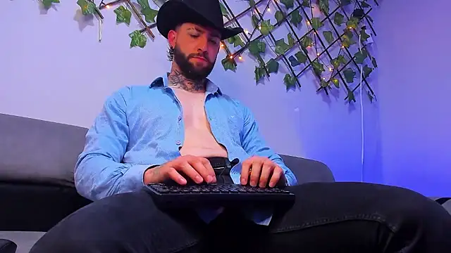 Supreme Alpha online show from January 14, 2026, 3:32 am