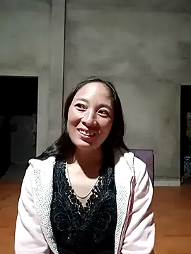 oanh-oanhbay online show from December 17, 2025, 12:43 pm