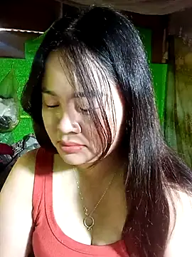 Bee-bgolden online show from November 23, 2025, 4:22 am