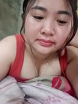 Bee-bgolden online show from November 17, 2025, 1:53 am