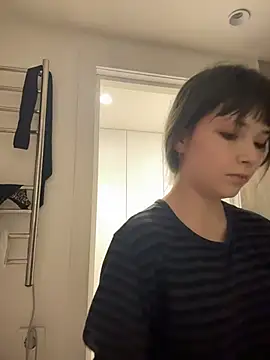 Lissssssa online show from April 16, 2026, 1:12 pm