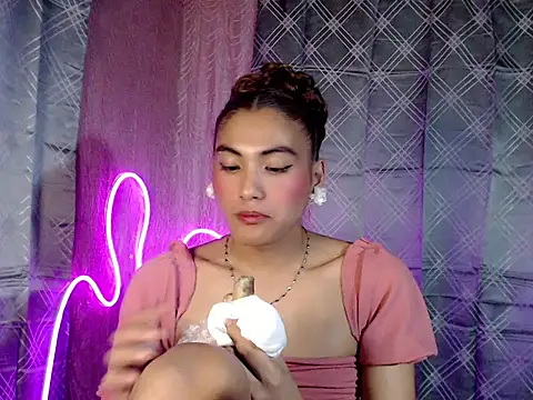Snapshot of ursexykittykat_xx chatting on April 21, 2026, 3:07 pm ursexykittykat xx online show from April 21, 2026, 3:07 pm