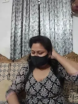 Snapshot of munni-506 chatting on July 11, 2026, 5:46 pm munni-506 online show from July 11, 2026, 5:46 pm