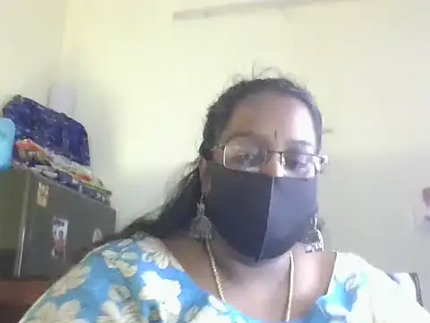 Snapshot of hootypriya chatting on July 20, 2026, 11:56 am hootypriya online show from July 20, 2026, 11:56 am