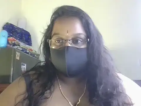 Snapshot of hootypriya chatting on July 21, 2026, 3:20 am hootypriya online show from July 21, 2026, 3:20 am