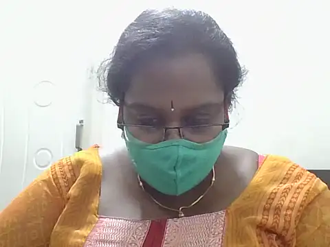 hootypriya online show from November 14, 2025, 4:10 pm