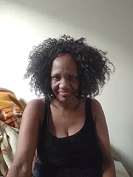 Mommy Sienna online show from June 3, 2026, 2:33 pm
