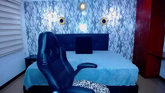 Snapshot of BeatrizSchmidt chatting on December 17, 2025, 11:04 am BeatrizSchmidt online show from December 17, 2025, 11:04 am