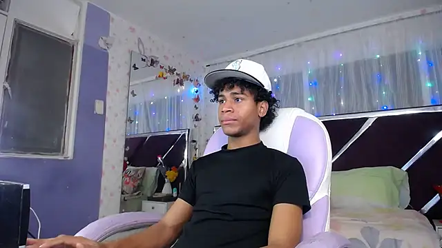 Santy bigcock 01 online show from May 30, 2026, 4:12 pm