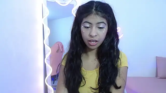 Sandyy tay online show from November 22, 2025, 11:42 am