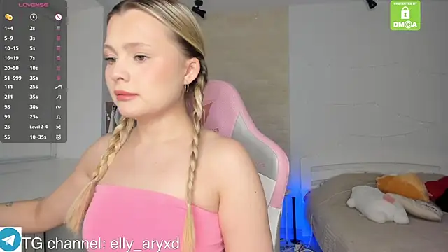 elly aryxd online show from November 26, 2025, 4:40 pm