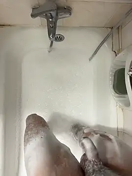 mihneaxxx online show from November 26, 2025, 8:20 pm