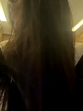 anankaka71 online show from November 9, 2025, 3:21 am