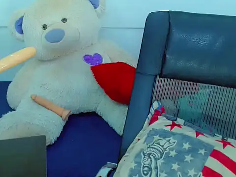 NharaBigCock online show from March 18, 2026, 7:26 pm