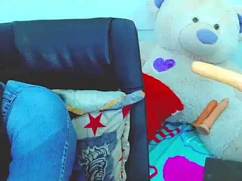 NharaBigCock online show from March 12, 2026, 7:29 pm