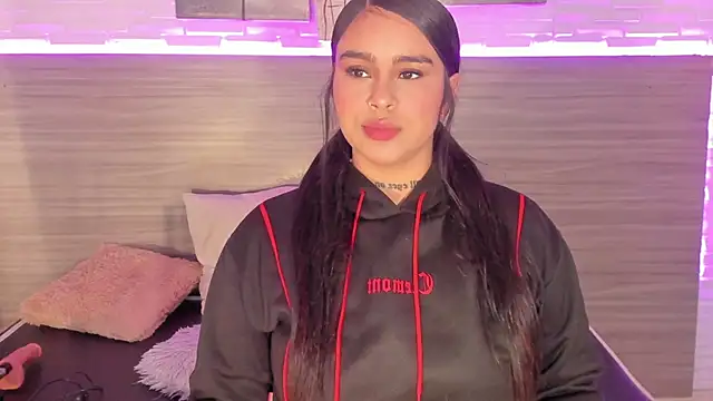 Taylor walton online show from February 6, 2026, 12:12 pm