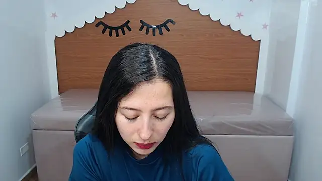 scarlett percy t online show from December 5, 2025, 7:12 pm