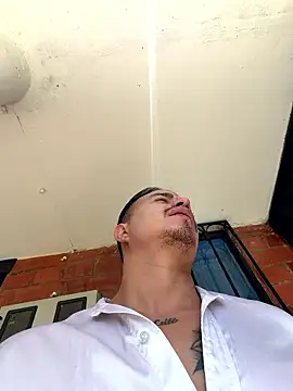 Snapshot of RaySullivan chatting on January 18, 2026, 2:42 pm RaySullivan online show from January 18, 2026, 2:42 pm