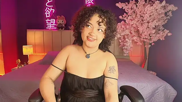  sarahRose online show from March 5, 2026, 4:53 am