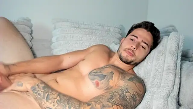 Snapshot of zaylanez chatting on November 6, 2025, 6:45 pm zaylanez online show from November 6, 2025, 6:45 pm