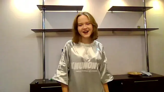 Snapshot of AlissaGerardo chatting on November 5, 2025, 1:25 pm AlissaGerardo online show from November 5, 2025, 1:25 pm