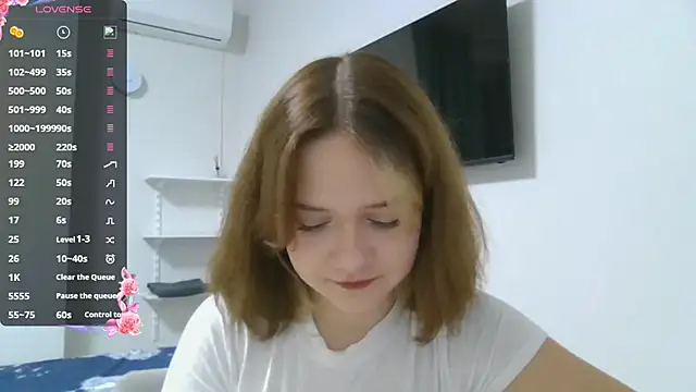 AlissaGerardo online show from November 18, 2025, 12:19 pm