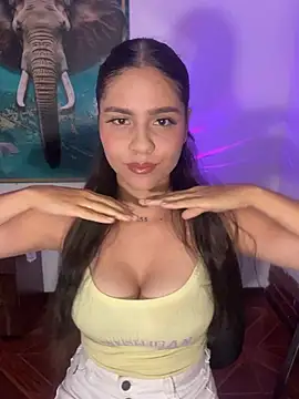 alisaa jhons1 online show from July 16, 2026, 10:12 am