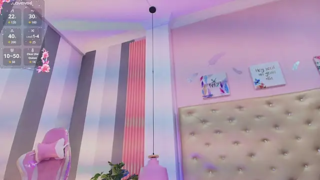 camii raux online show from November 22, 2025, 4:11 am