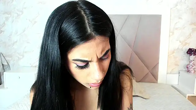 Madhison 5 online show from December 22, 2025, 8:31 pm