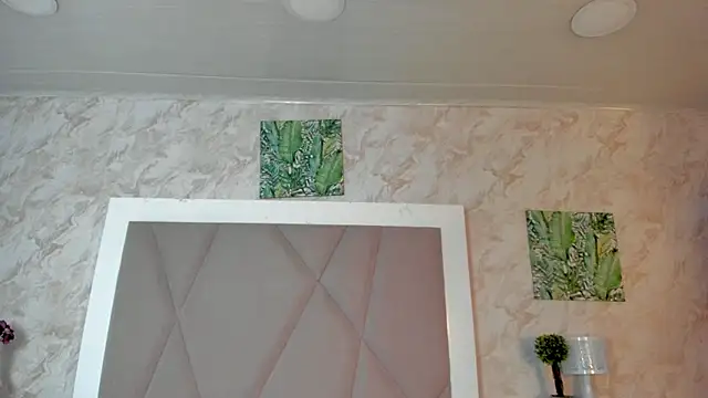 Madhison 5 online show from January 11, 2026, 8:16 pm