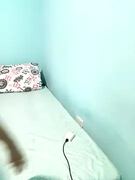 Snapshot of sofia_love05 chatting on November 8, 2025, 4:49 am sofia love05 online show from November 8, 2025, 4:49 am