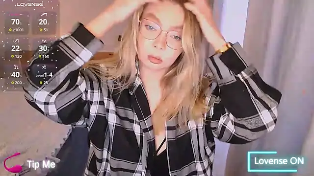 PolinaXXXXJones online show from February 25, 2026, 1:44 pm