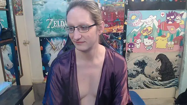 Savanah Banana  online show from April 2, 2026, 9:27 am