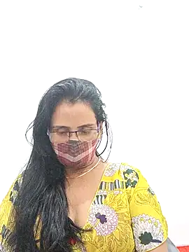 sanjana077 online show from April 12, 2026, 10:07 am