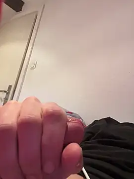 TeenNPlay online show from February 8, 2026, 11:52 am