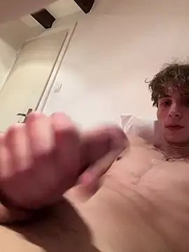 TeenNPlay online show from February 11, 2026, 5:51 am